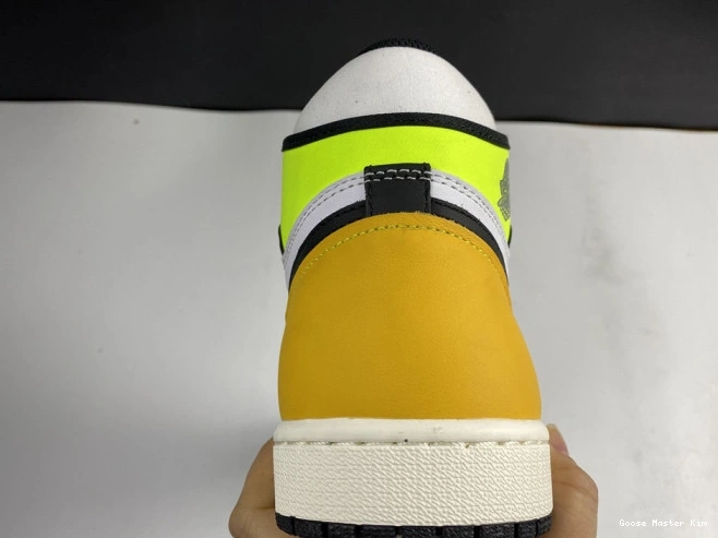 OG AIR HIGH JORDAN GOLD' RETRO 555088-118 'VOLT 1 0719